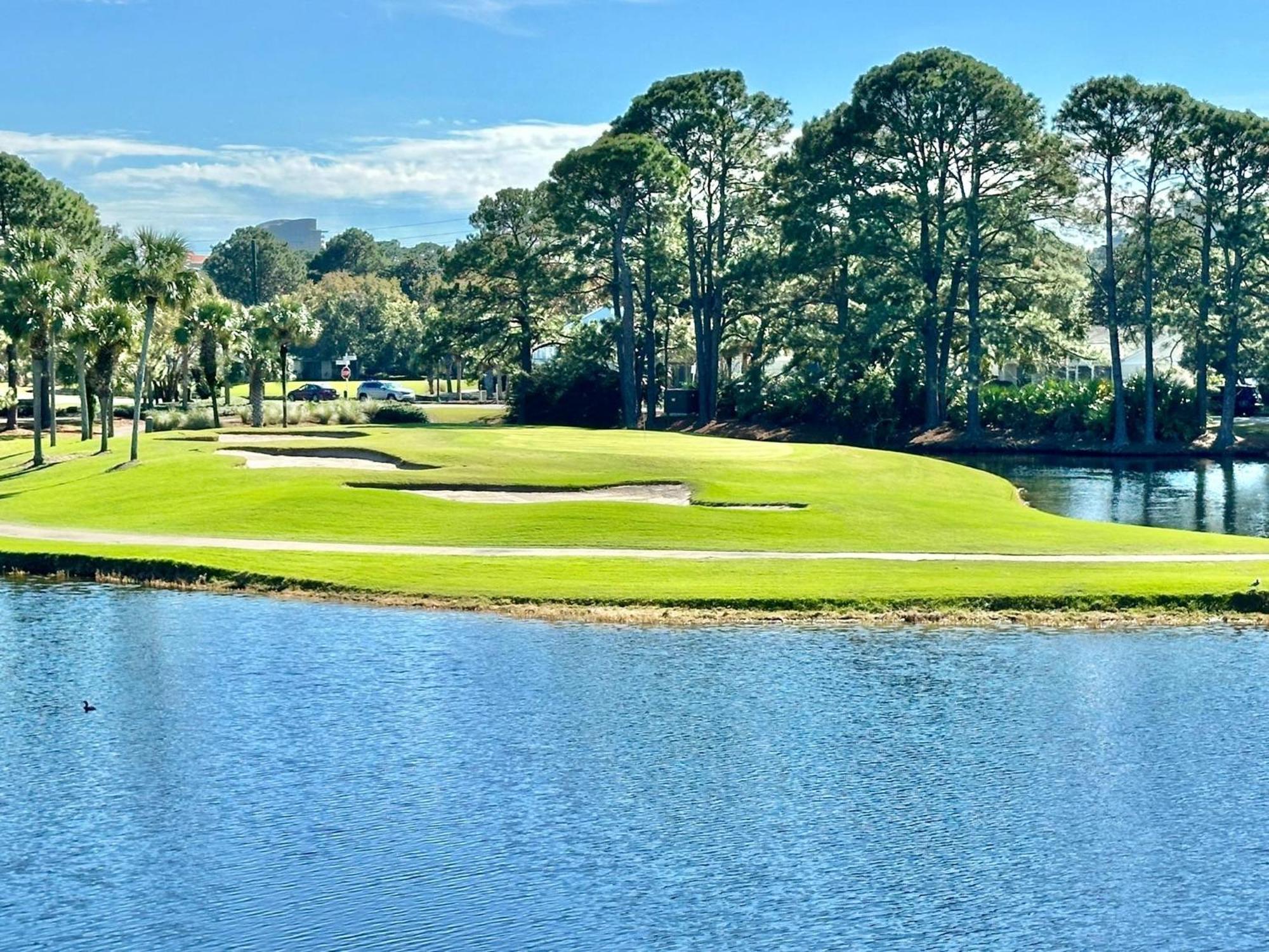 912 Harbour Point Villa